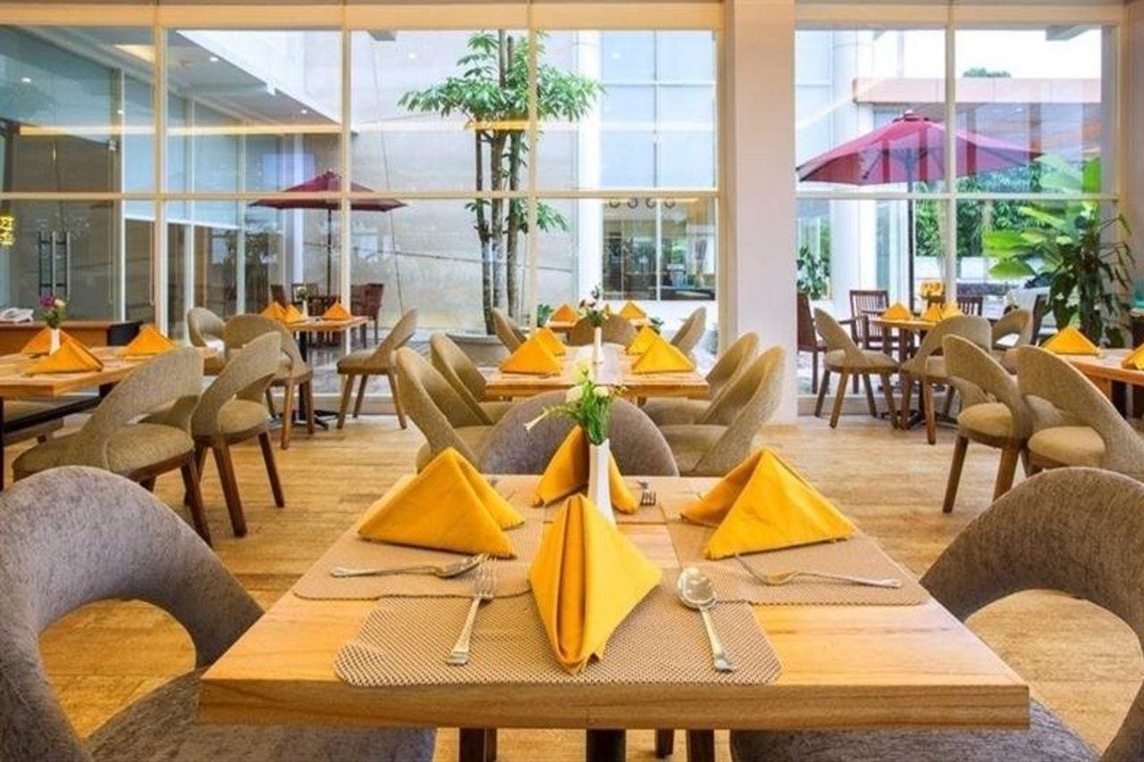 Horison Hotel Ultima Timika Dış mekan fotoğraf